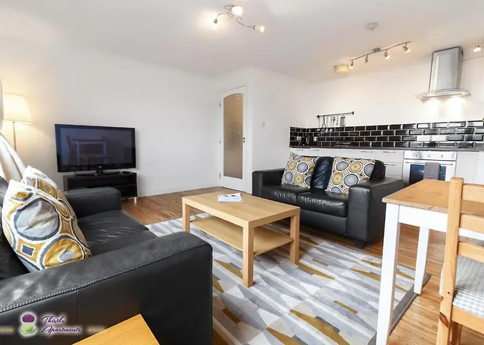 Thistle Apartments - Rose Apartment